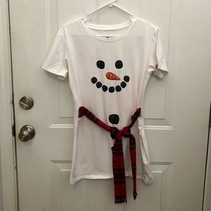 Snowman maternity tee